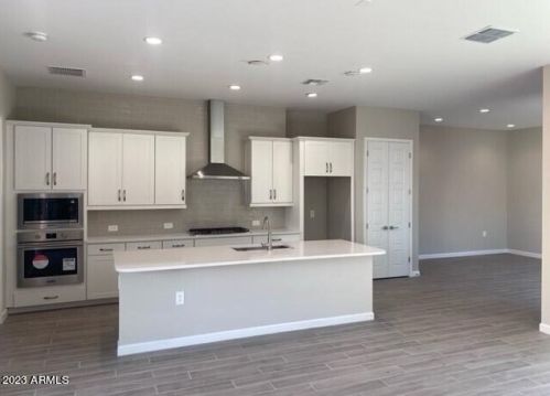 21390 105th Ave, Peoria, AZ 85382-9776