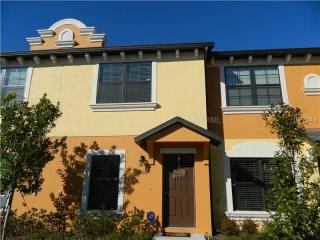 1330 Windsor Lake Cir, Sanford, FL 32773-5718