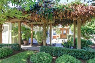 1514 Aurora Ave, Tacoma, WA 98465-1328