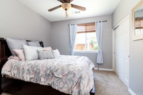27404 Lock Haven Ct, Temecula CA  92591-4423 exterior