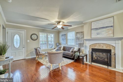 305 Harrison Cir, Locust Grove VA  22508-5256 exterior