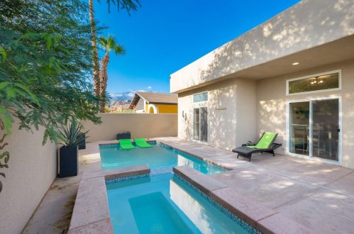 77895 Calle Colima, La Quinta CA  92253-5528 exterior