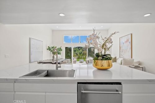 621 Camino Cerrado, South Pasadena CA  91030-4103 exterior