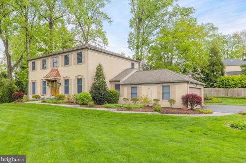 3412 Sawmill Rd, Newtown Square, PA 19073-2003