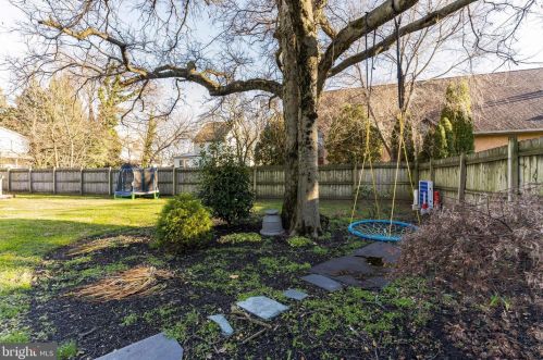 502 2nd St, Palmyra NJ  08065-2330 exterior