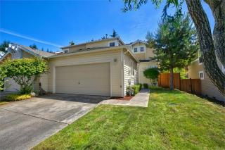 1573 Seasons Ln, Silverdale, WA 98383-7816