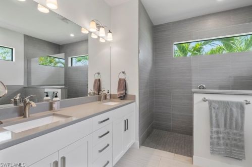 2402 50 St, Cape Coral FL  33914-6792 exterior