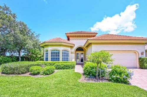 6025 Dogleg Dr, Naples FL  34113-1689 exterior