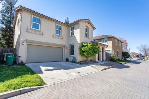 614 Corfino Ln, Lodi, CA 95240-8913
