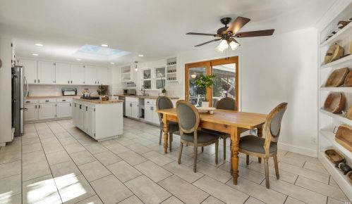 396 Pleasant Hill Rd, Sebastopol CA  95472-4020 exterior