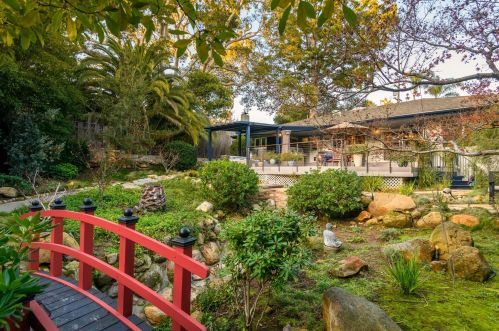 1915 Garden St, Santa Barbara, CA 93101-1007