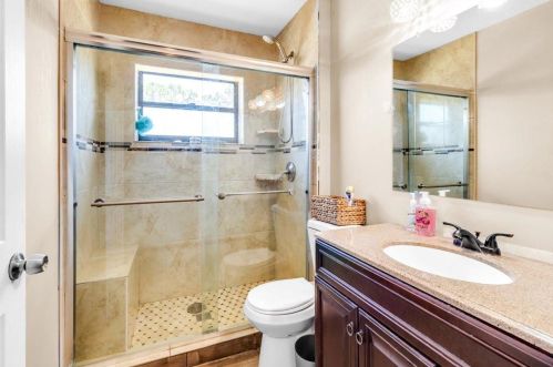 6284 Francis St, Jupiter FL 33458-6754 exterior