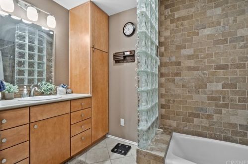 43757 Albeck Ave, Lancaster CA 93536-5746 exterior