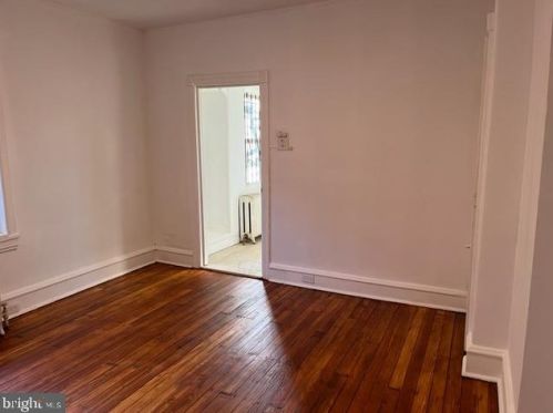 4232 3rd St, Philadelphia, PA 19104-2610