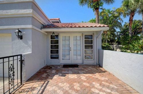 16742 Cordova Ct, Delray Beach FL  33484-8341 exterior