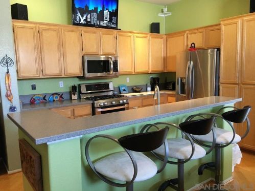 10864 Ivy Hill Dr, San Diego, CA 92131-3954