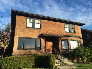 2801 Benvenue Ave, Berkeley CA  94705-2103 exterior