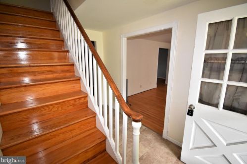 13 Saxony Dr, Riverton NJ  08077-4389 exterior