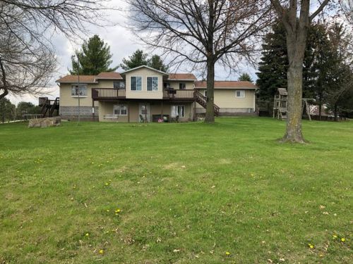2160 Mound View Ln, Waukon Junction, IA 52146-7523