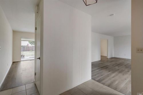 6596 Meadowridge Dr, Santa Rosa CA  95409-5863 exterior