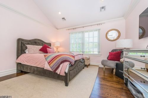 11 Parkview Rd, Chatham Township NJ  07928-1420 exterior