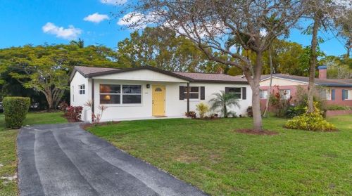 1075 Rordon Ave, Naples FL  34103-4570 exterior