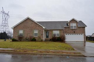 3749 Clearwood Ln, Clarksville, TN 37040-5499