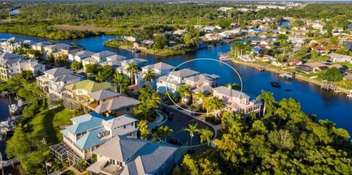 705 Shakett Creek Dr, Nokomis FL  34275-2252 exterior