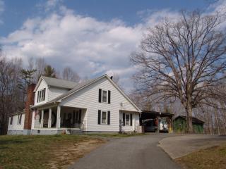 255 Wildwood Rd, Lenoir, NC 28645-8280