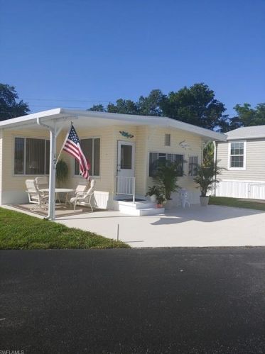 17 Jasper Dr, Naples, FL 34114-8273