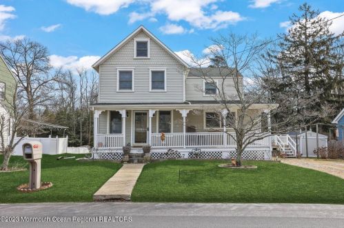 1422 Marconi Rd, Belmar, NJ 07719-3825