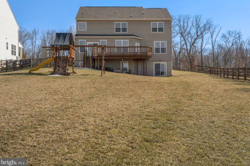 13503 Eagles Rest Dr, Leesburg VA 20176-5035 exterior