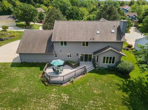 2606 Wensley Ct, Waukesha, WI 53188-4104