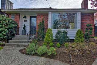 3211 70th St, Seattle WA  98117-6130 exterior