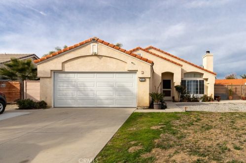 366 Kirby St, San Jacinto CA  92582-6912 exterior