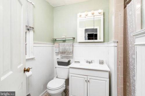 18 Balsam Ct, Lawrence Township NJ  08648-3118 exterior