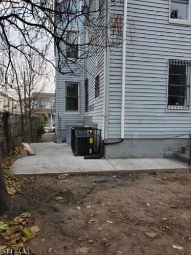 54 2 St, Newark NJ 07107-3106 exterior