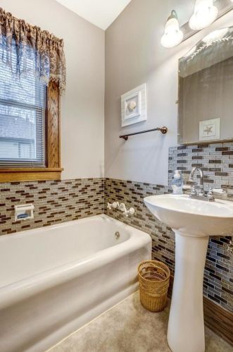 204 Maple St, Glenwood City WI  54013-8539 exterior