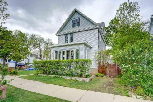 1822 Madison St, Madison, WI 53711-2126