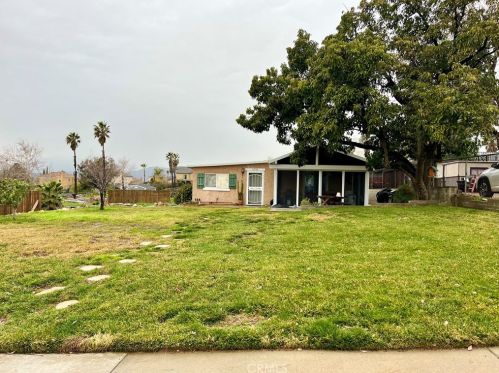 6786 Palm Ave, San Bernardino, CA 92407-5138