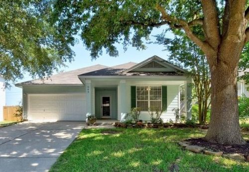 549 Roseberry St, Creedmoor, TX 78610-3227
