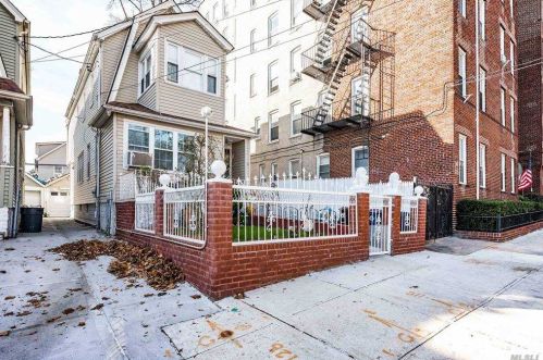 84-14 109th St, Jamaica, NY 11418-1231