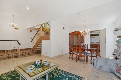 639 222nd St, Long Beach, CA 90745-3248