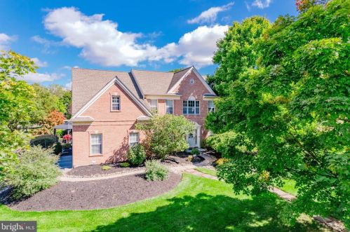 128 Wentworth Dr, Lansdale, PA 19446-1671