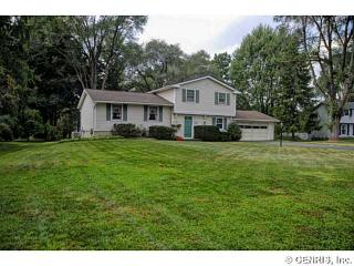 241 Valley Green Dr, Penfield, NY 14526-1737