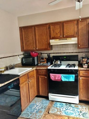416 Rakov Rd, Maybrook, NY 12543-1156