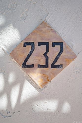 232 Euclid Ave, Long Beach CA  90815-2518 exterior
