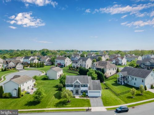 473 Adam Ln, Navy Sup Dpt PA  17050-2477 exterior