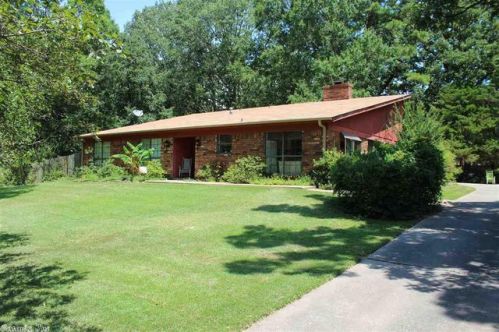 1213 Fulton St, Hope AR  71801-6936 exterior