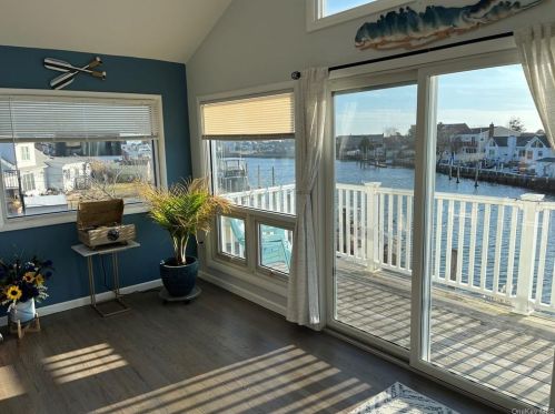 168 Lido Promenade, North Lindenhurst NY  11757-6737 exterior